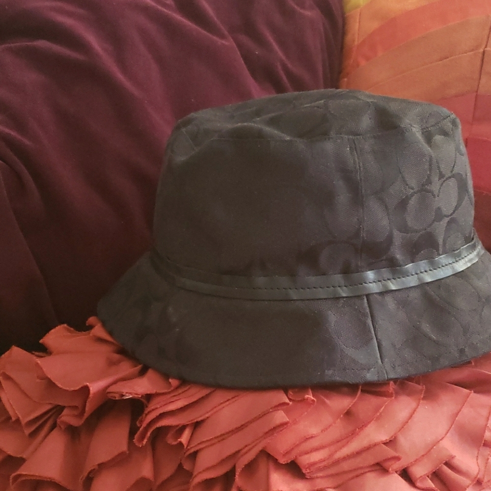 Coach bucket hat